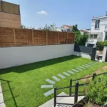 Rognage de souche en Île-de-France 11 Gazon en rouleau Naturel